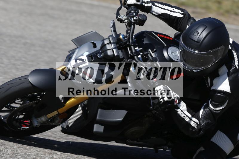 /07 09.04.2026 Cornu Master School ADR/Gruppe blau/4